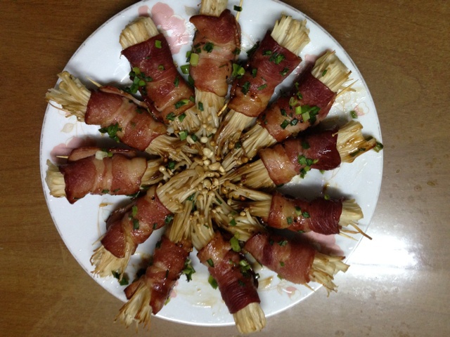 酱烤金针菇培根卷