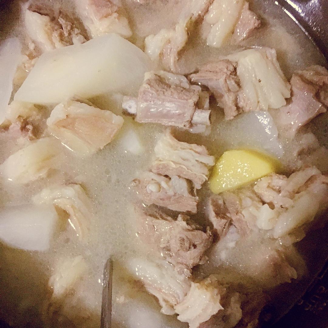 noey妈妈做的萝卜炖羊排萝卜炖羊排家常菜首页登录作品动态菜单查看