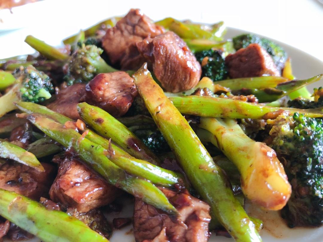 【曼食慢语】蚝油芦笋牛肉粒