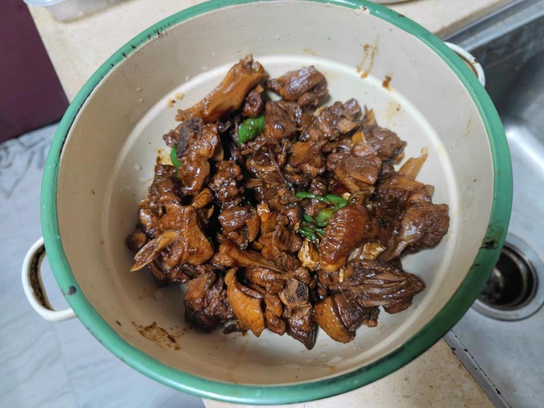 不加一滴水的啤酒鸭