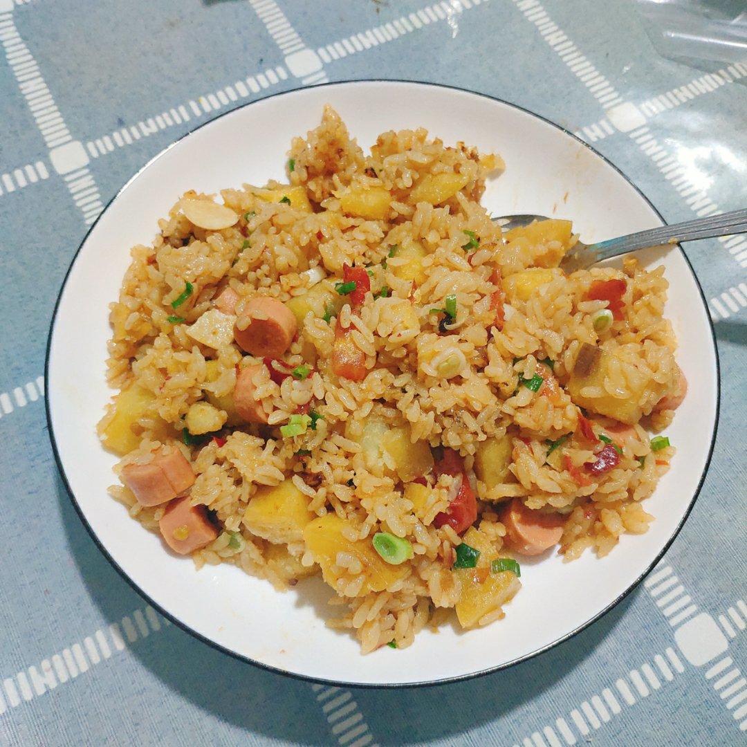 土豆焖饭（电饭锅版）