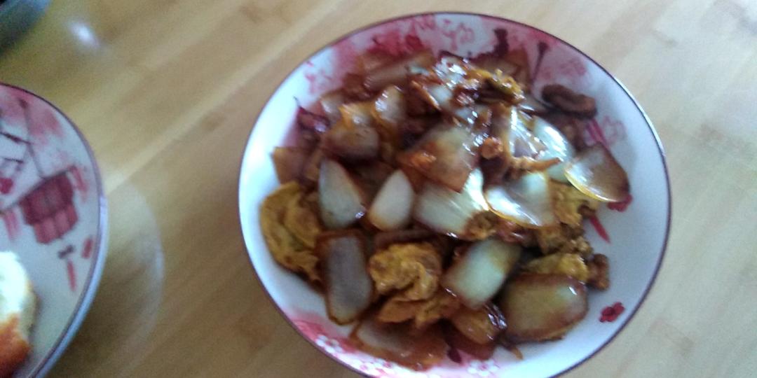 降压防癌的好食材  洋葱炒鸡蛋