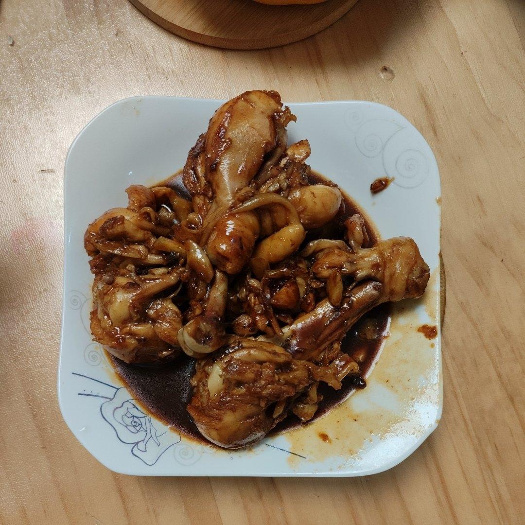 好吃到舔手指的「蒜香蜜汁鸡翅根」👍