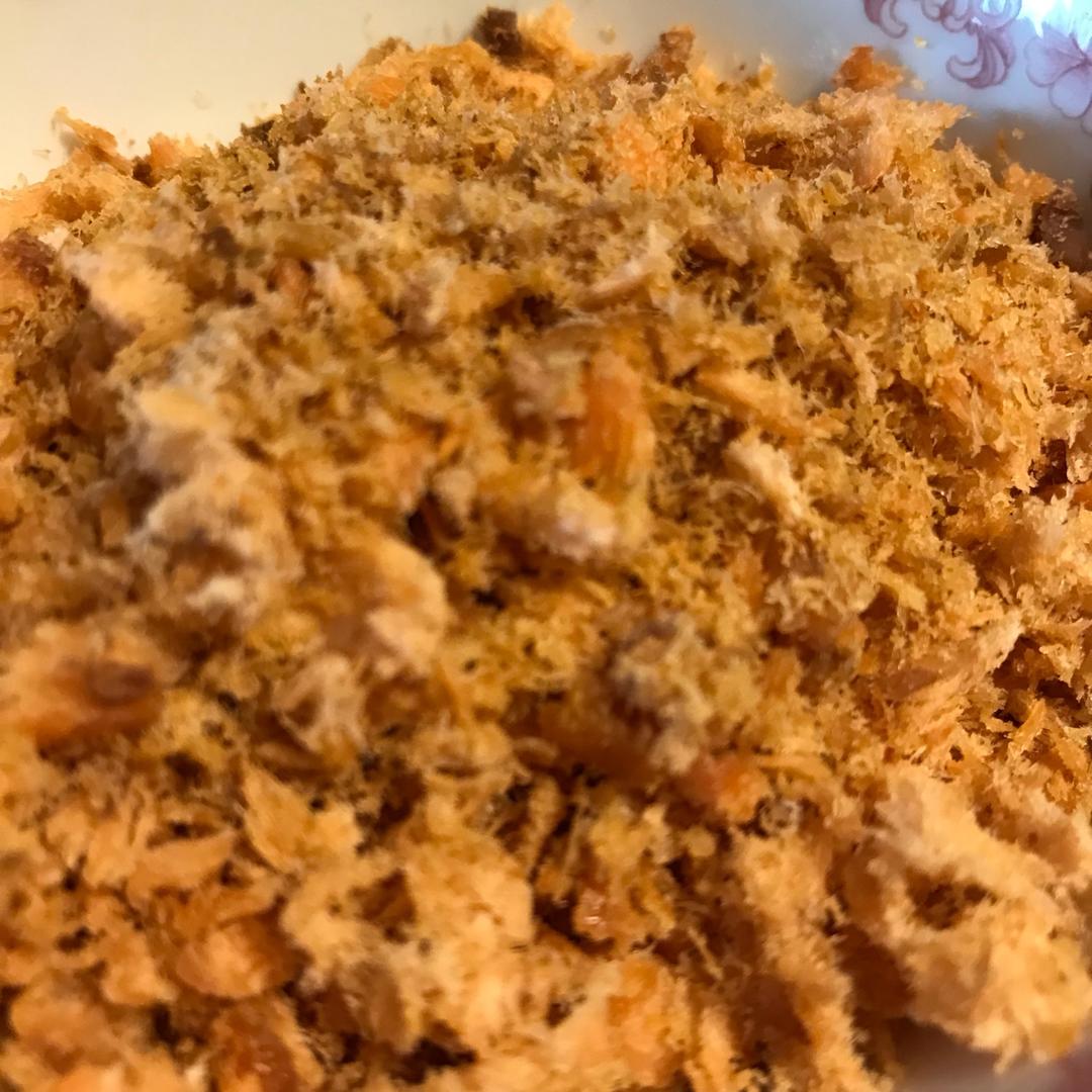 宝宝辅食：三文鱼松