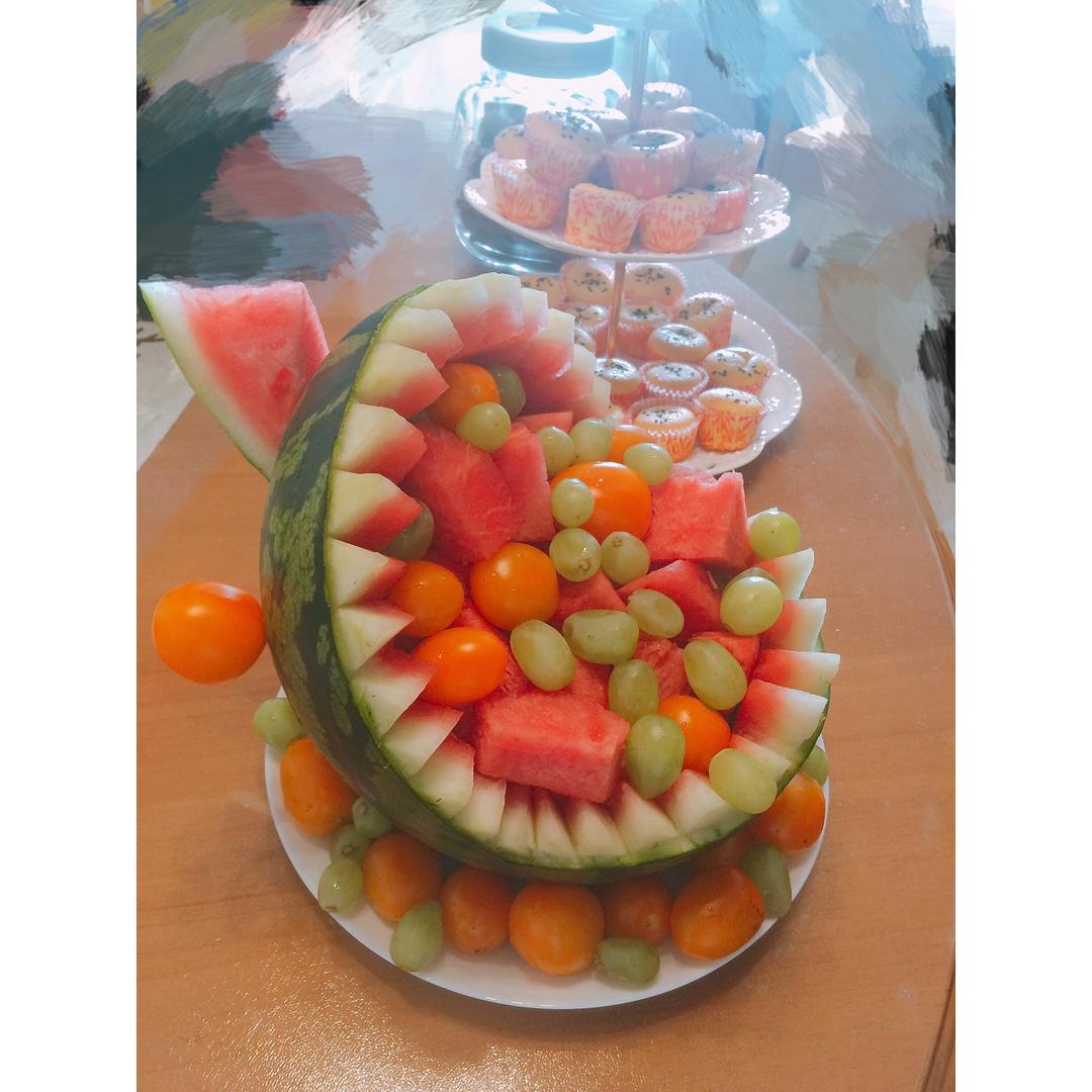 超级酷炫的鲨鱼西瓜雕