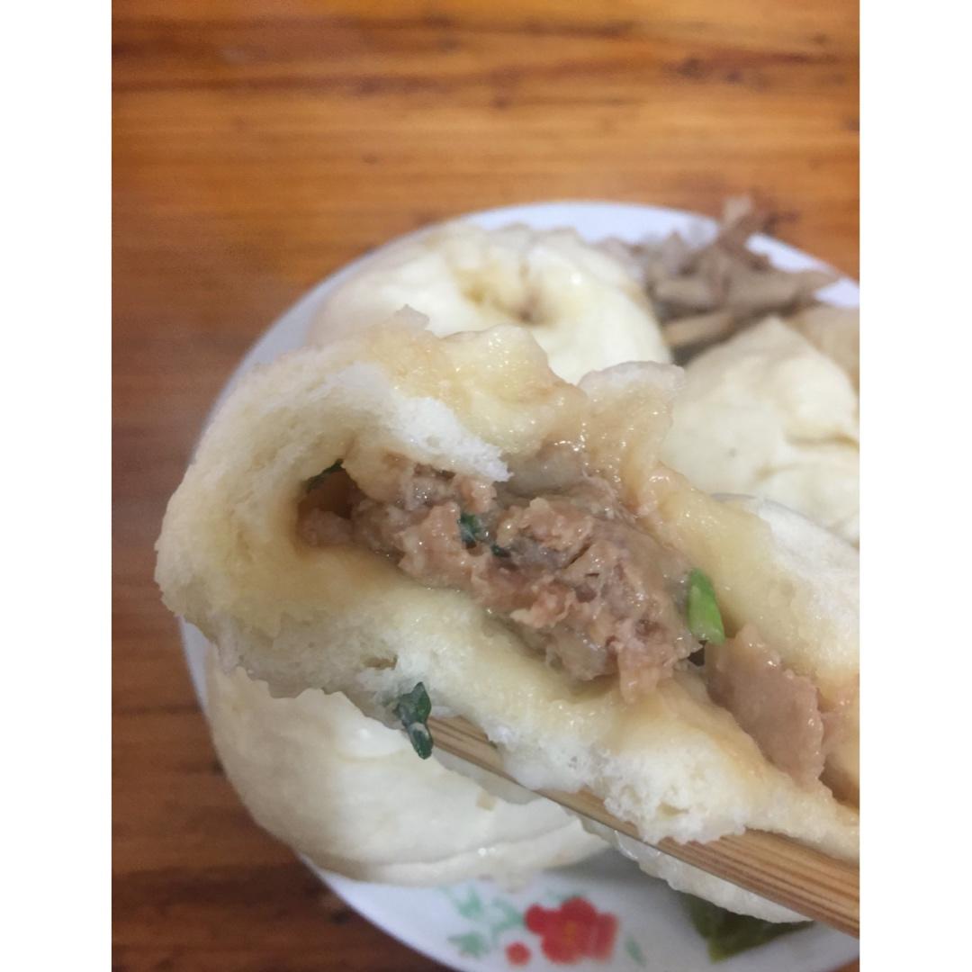 马蹄猪肉包子