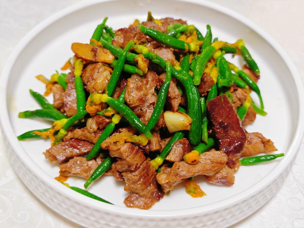 时令菜—黄瓜花炒牛肉