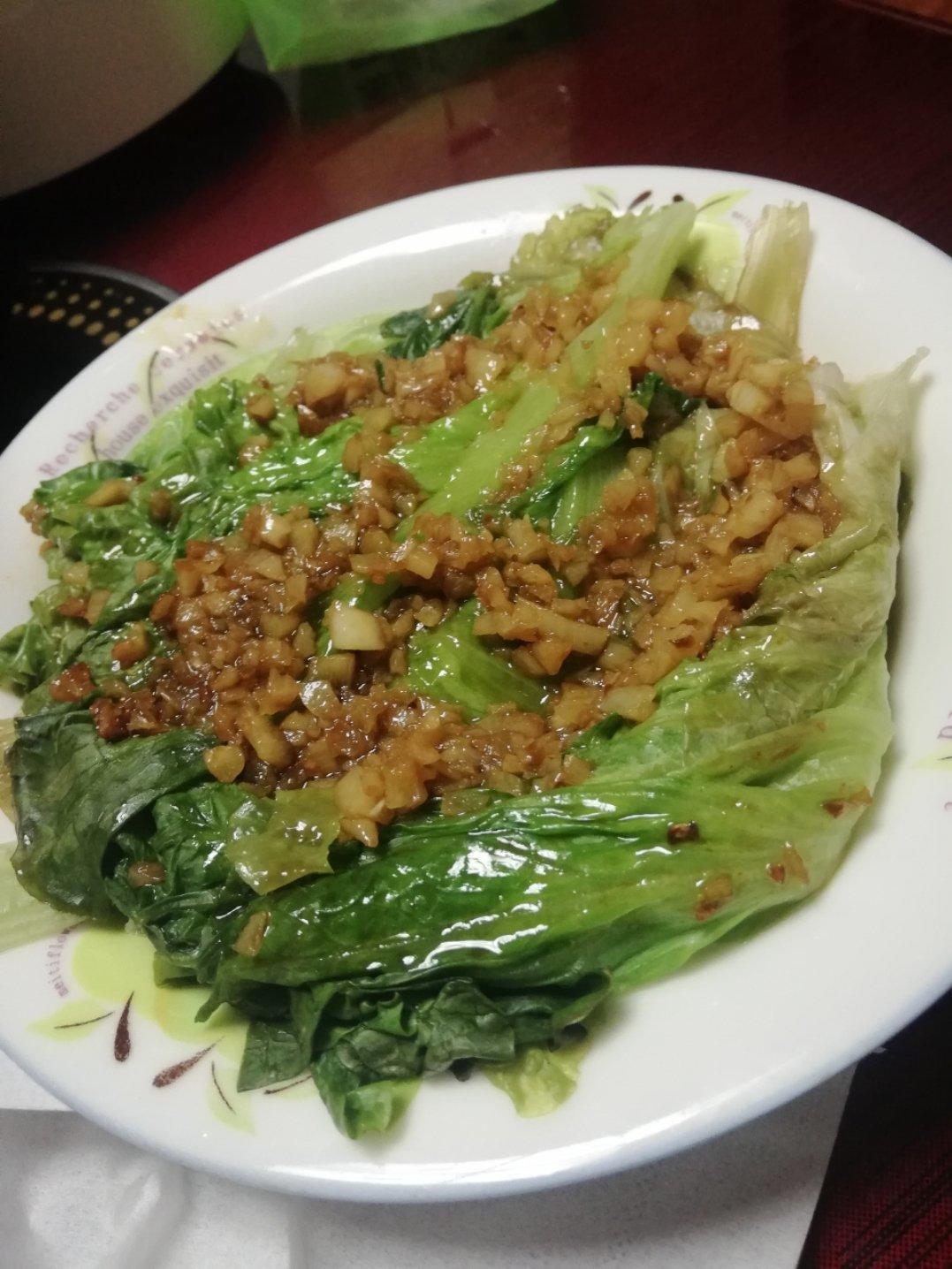 减脂金蒜烫生菜