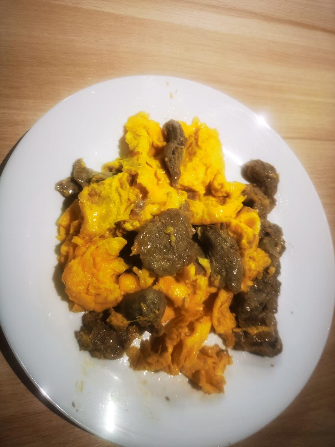 滑蛋牛肉，牛肉滑嫩，鸡蛋松软