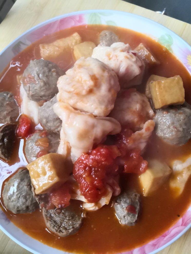 鲜掉眉毛的番茄肉丸汤