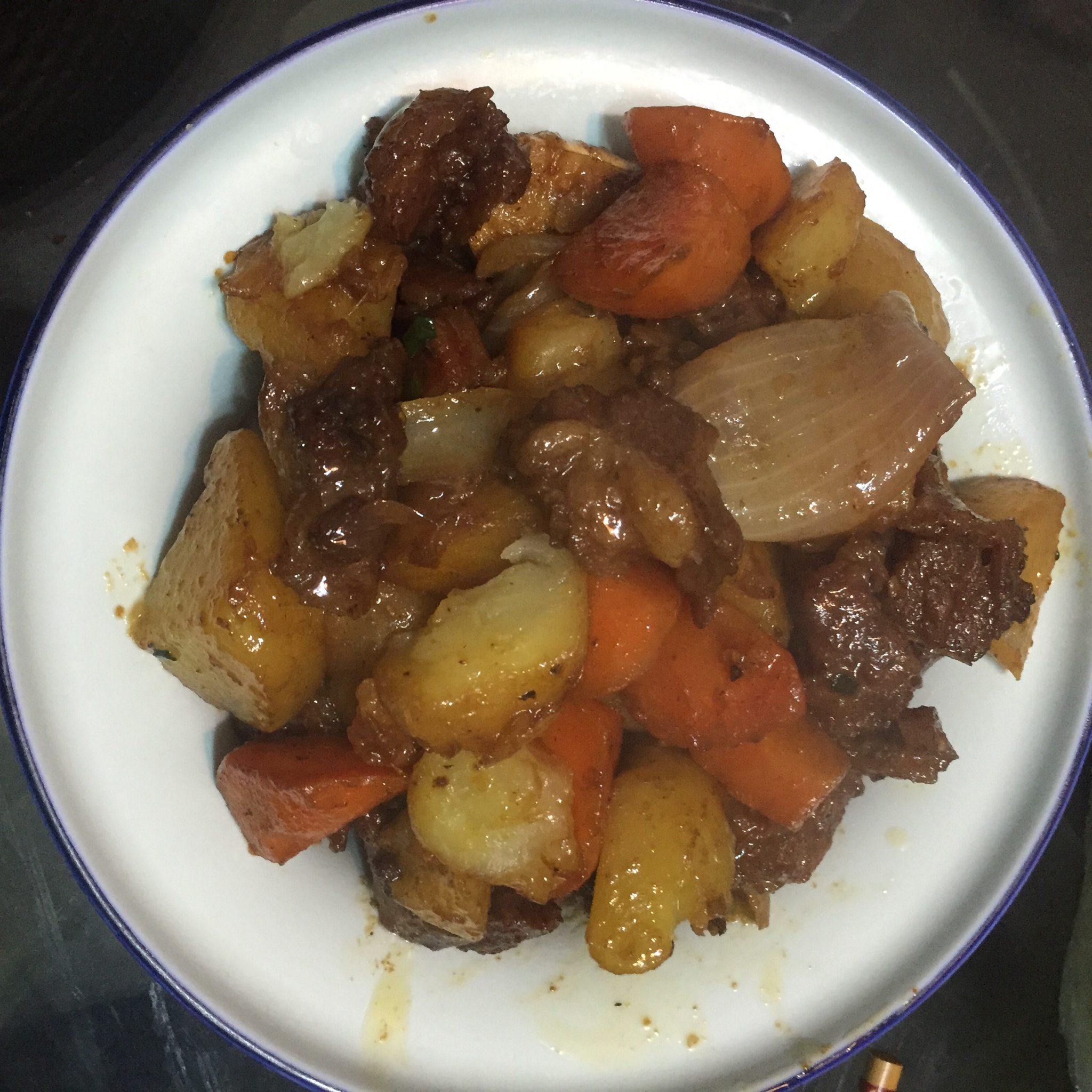 胡萝卜土豆烧牛腩