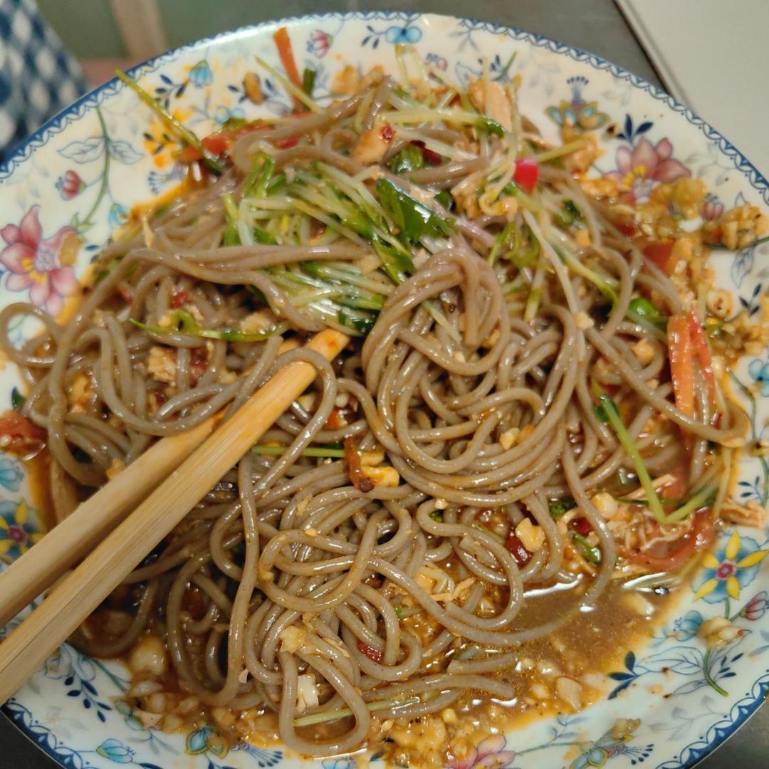🥒鸡丝凉面