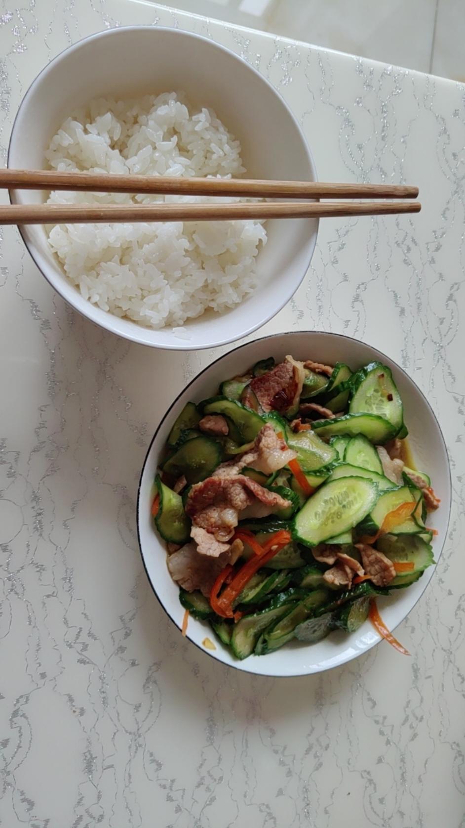 脆黄瓜炒肉