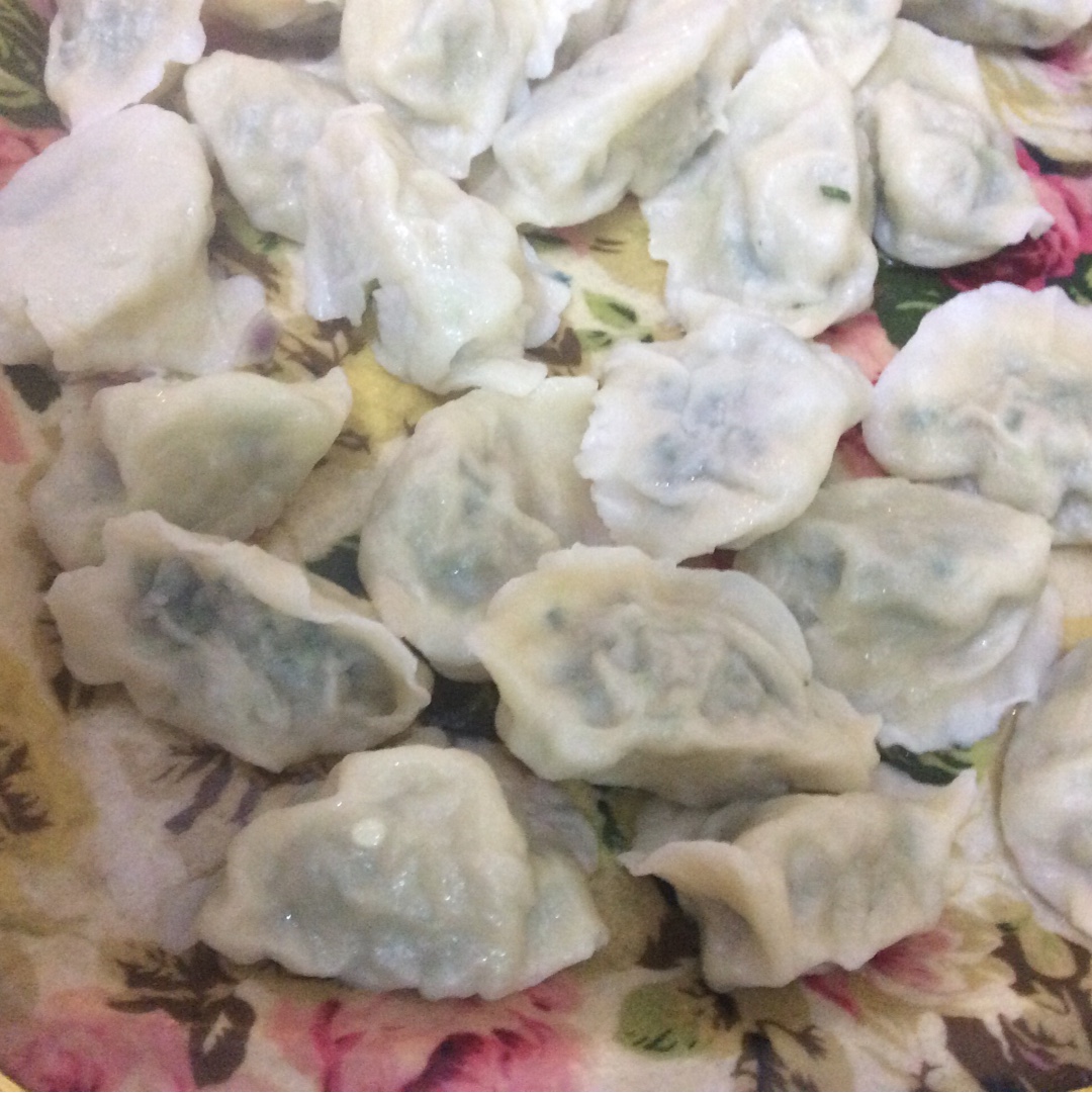 荠菜鲜肉水饺