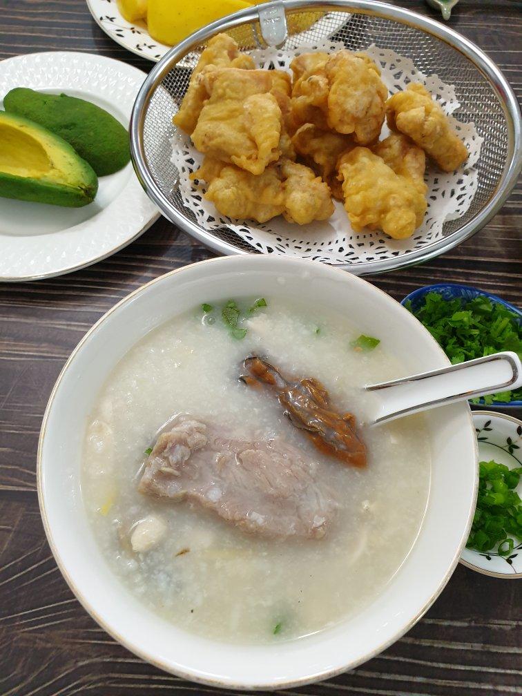 速成好粥：皮蛋瘦肉粥&生滚海鲜粥