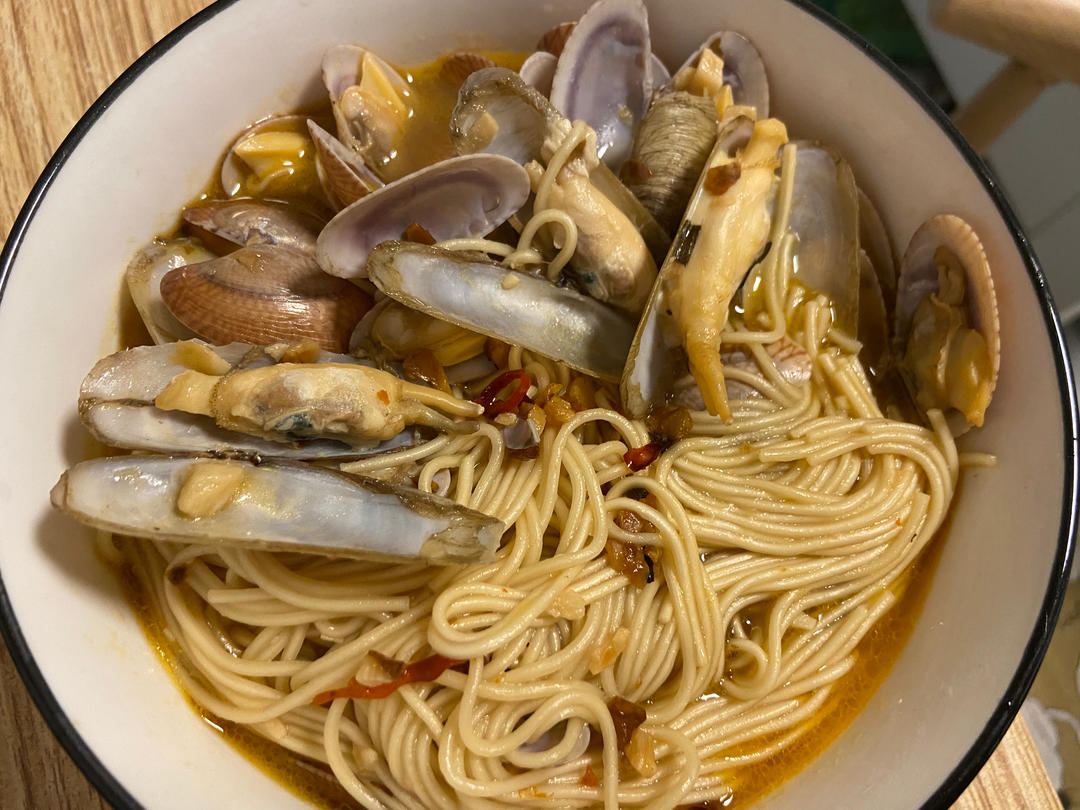 可以媲美路边摊的花甲粉丝煲