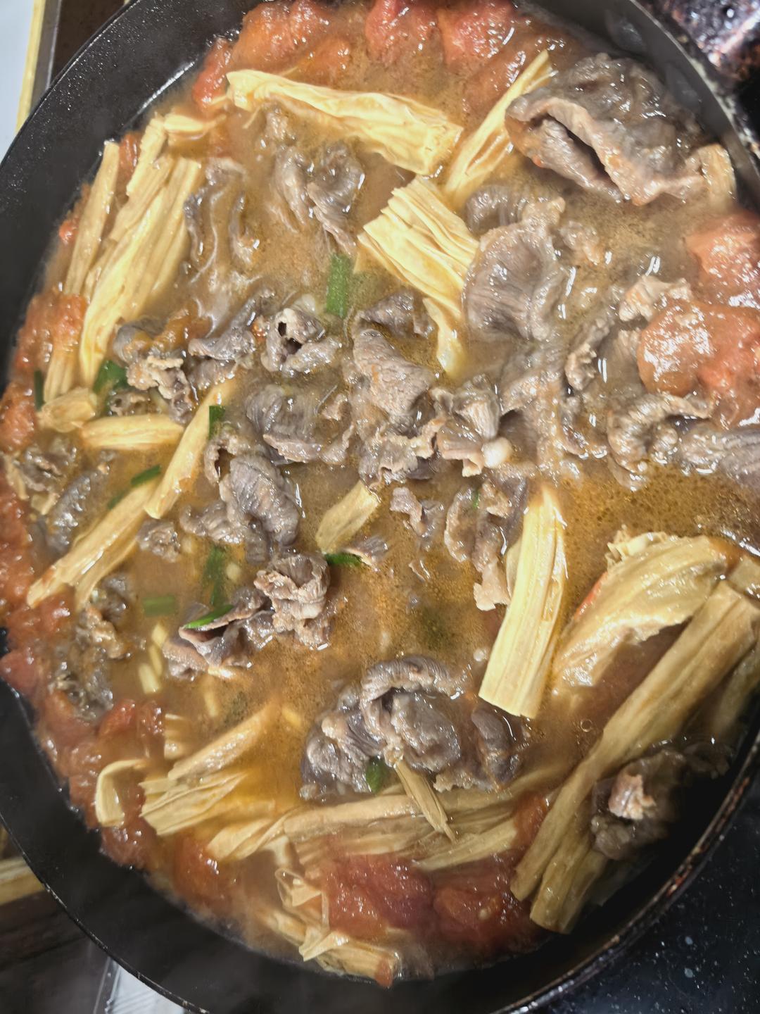 番茄腐竹牛肉煲