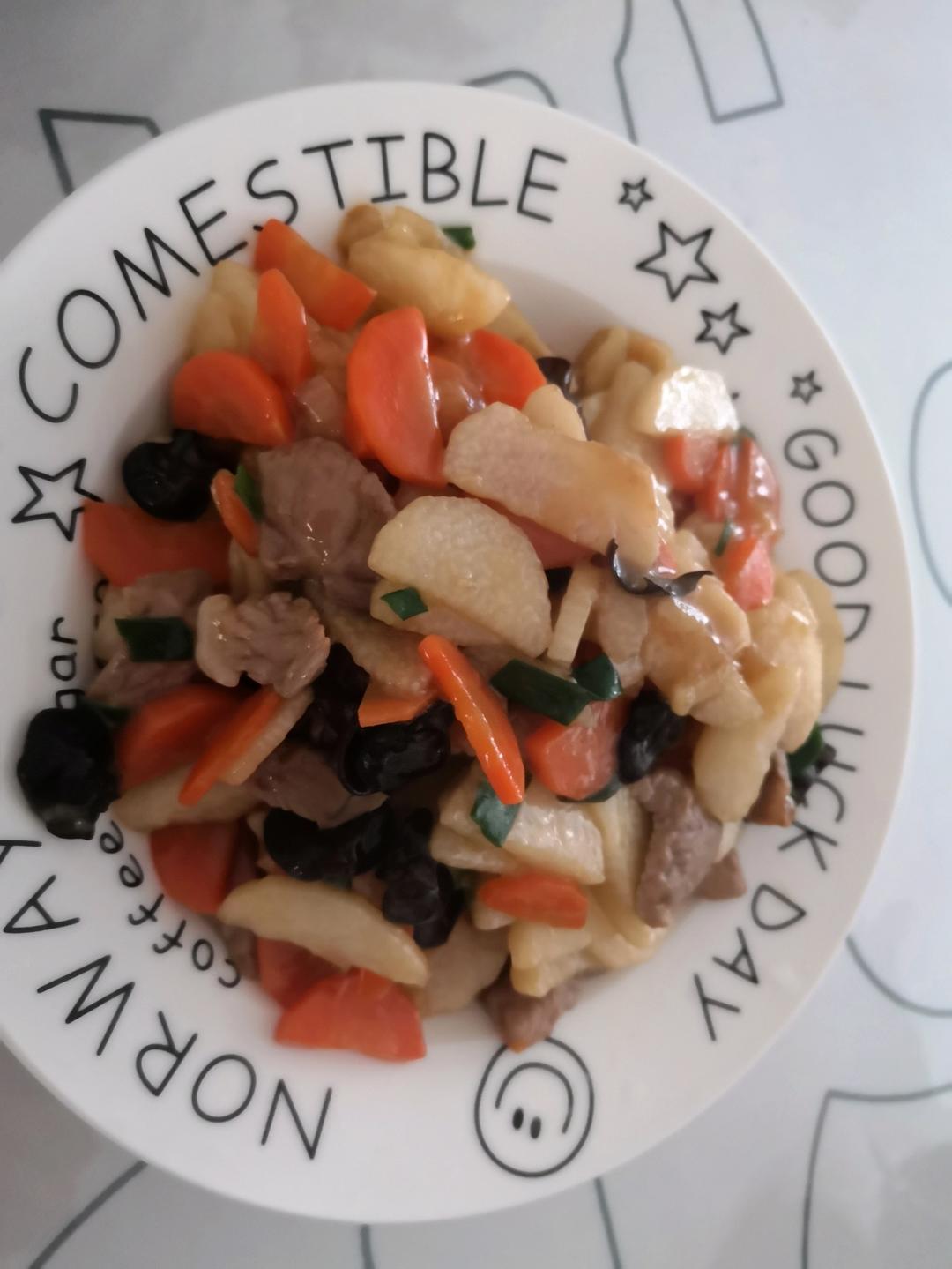 养生食谱之木耳炒山药