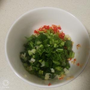 广西蒜米辣椒蘸水的做法 步骤2