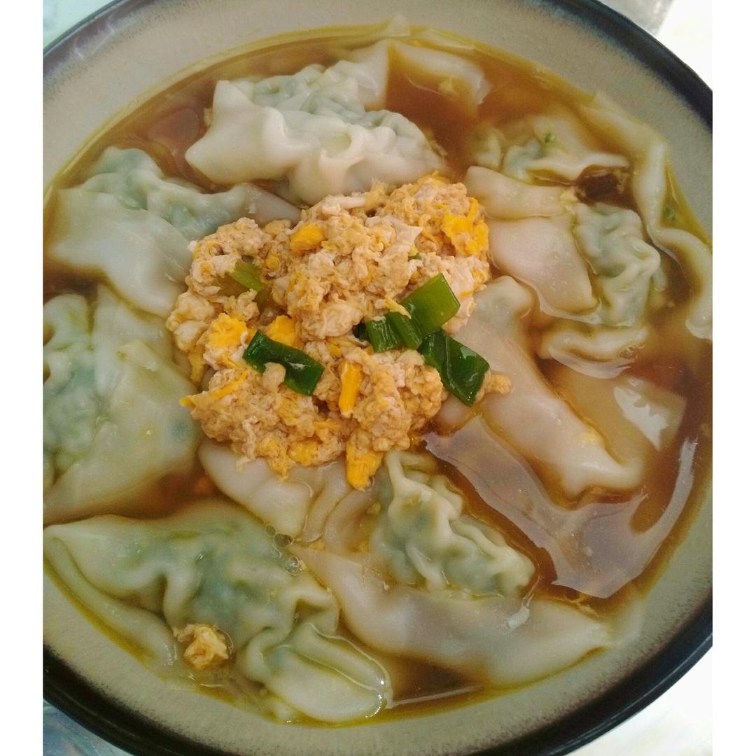 上海荠菜大馄饨