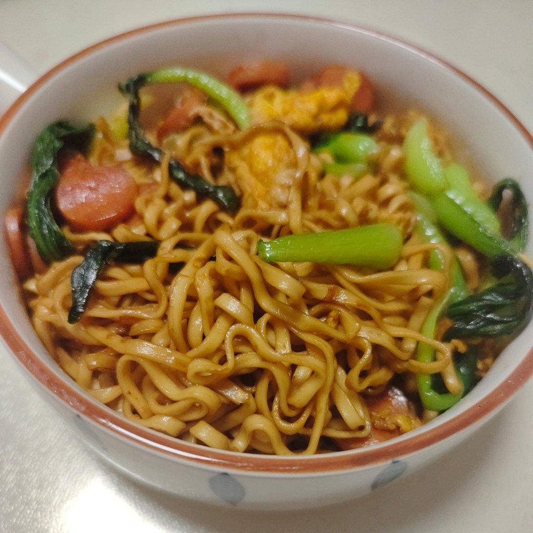 秒杀路边摊的炒方便面