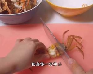 酥脆可口秒上手避风塘炒蟹的做法 步骤3