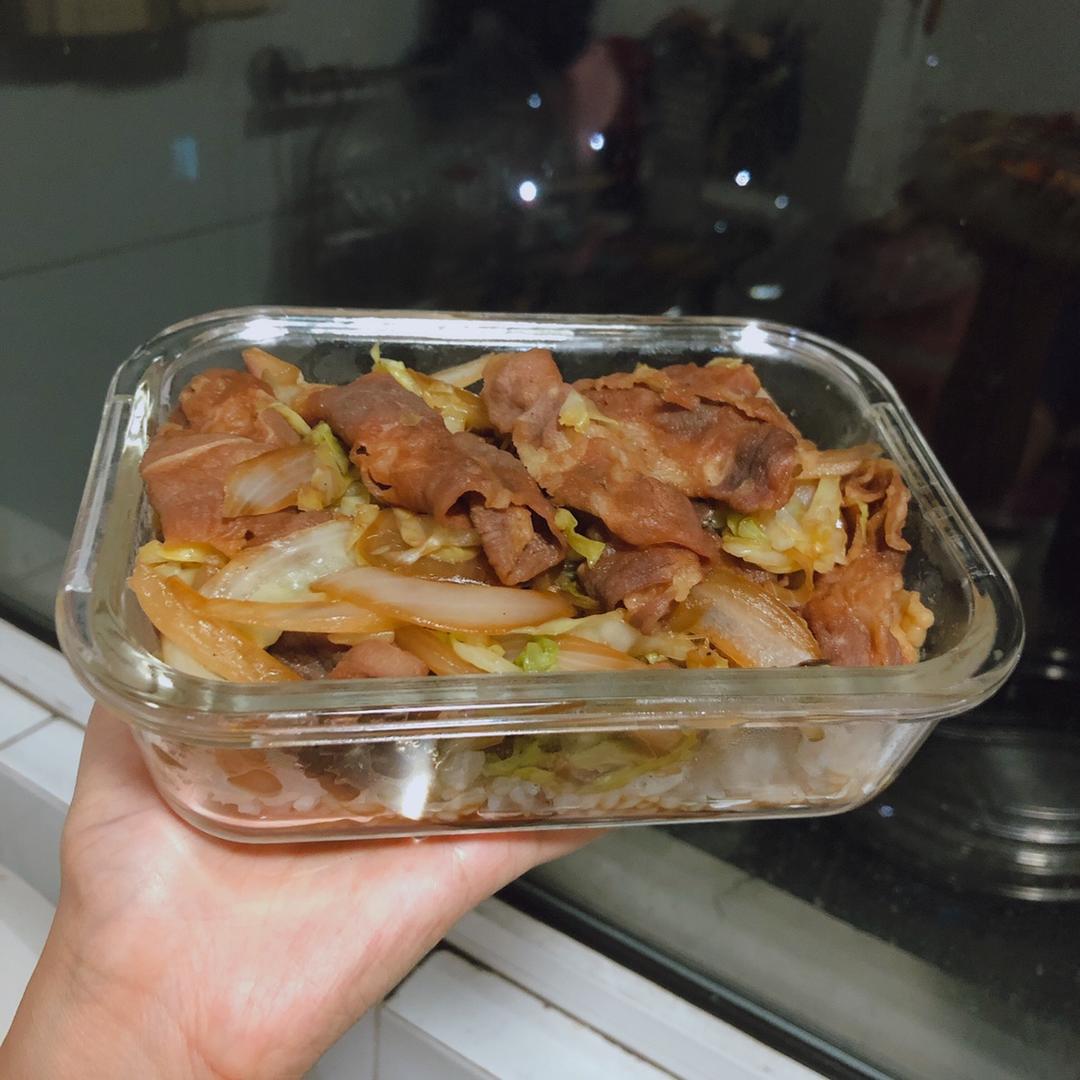 洋葱肥牛饭