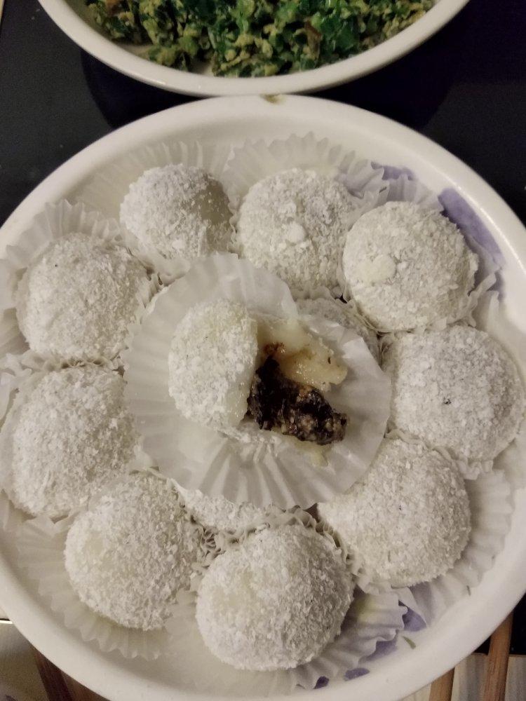 自制糯米糍（花生黑芝麻和豆沙夹心）