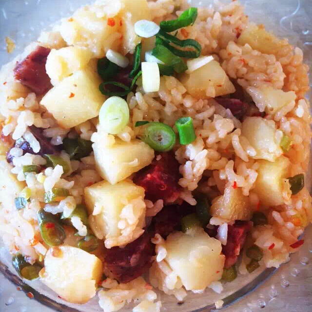 香肠土豆焖饭【一人也要吃好版】