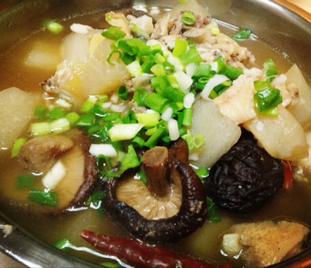 阿青是阳台小菜农做的酒炖八须鱼(鲶鱼)