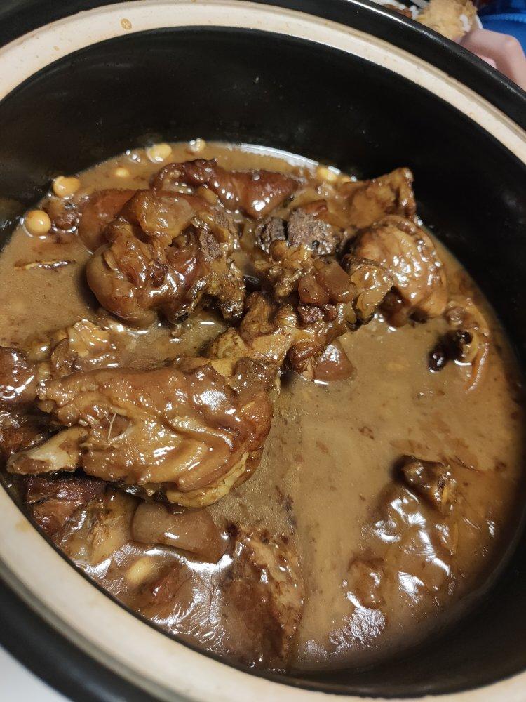 流口水的黄豆炖猪蹄