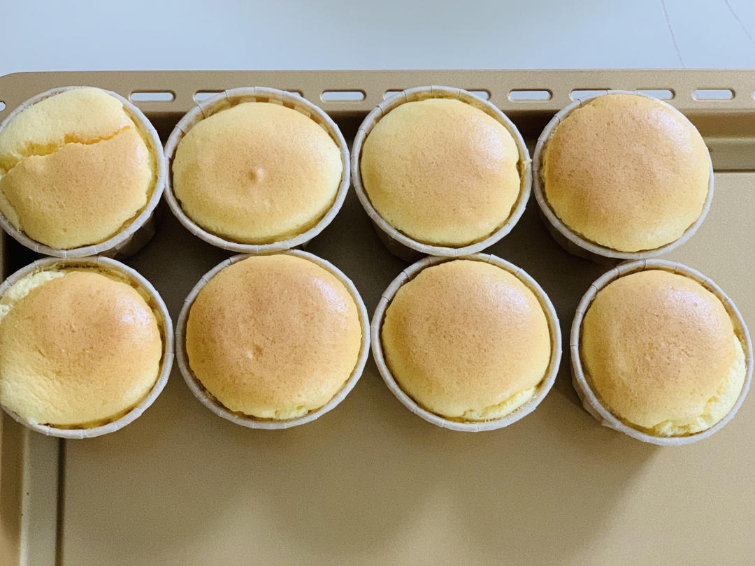 不回缩不开裂戚风纸杯蛋糕