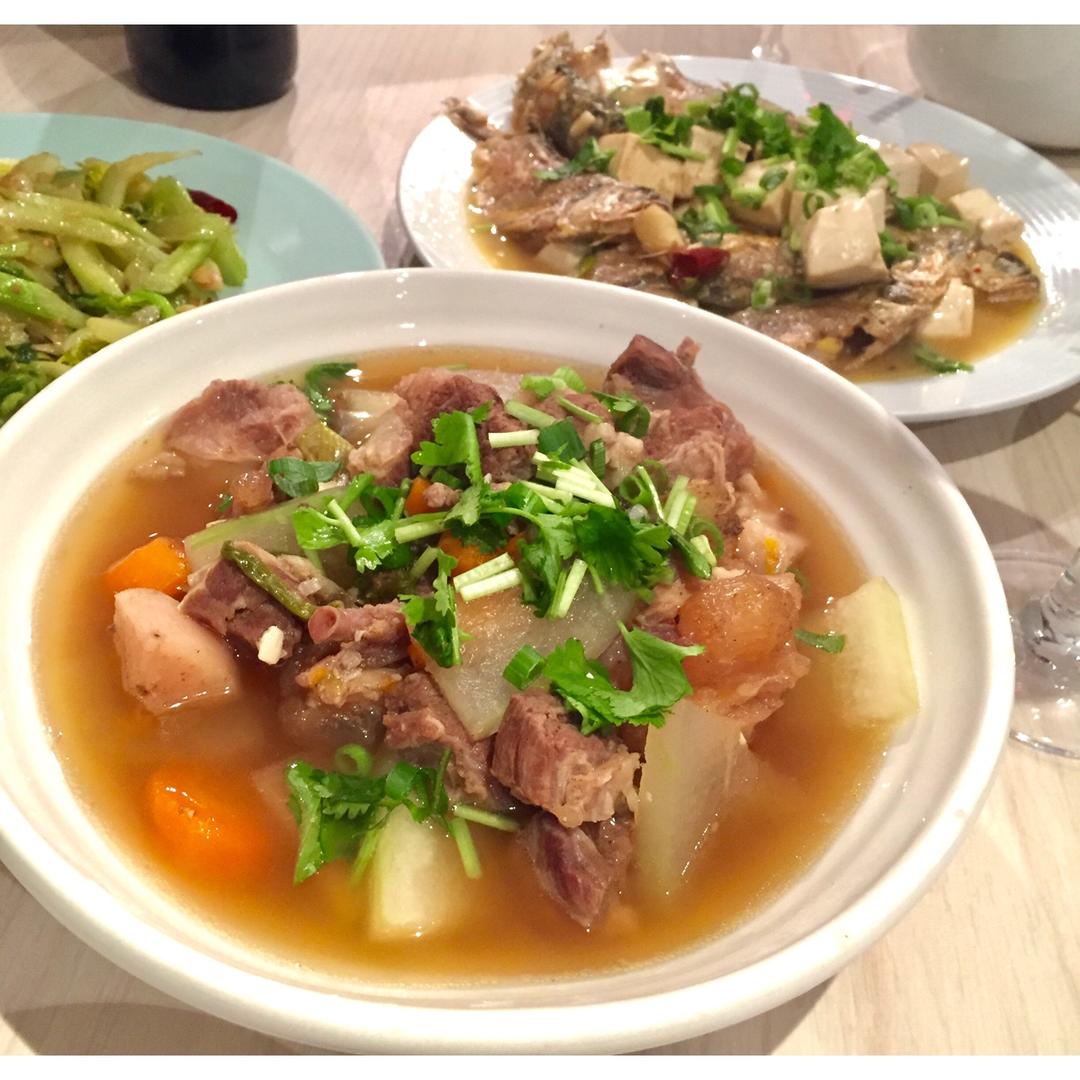 炖牛腩