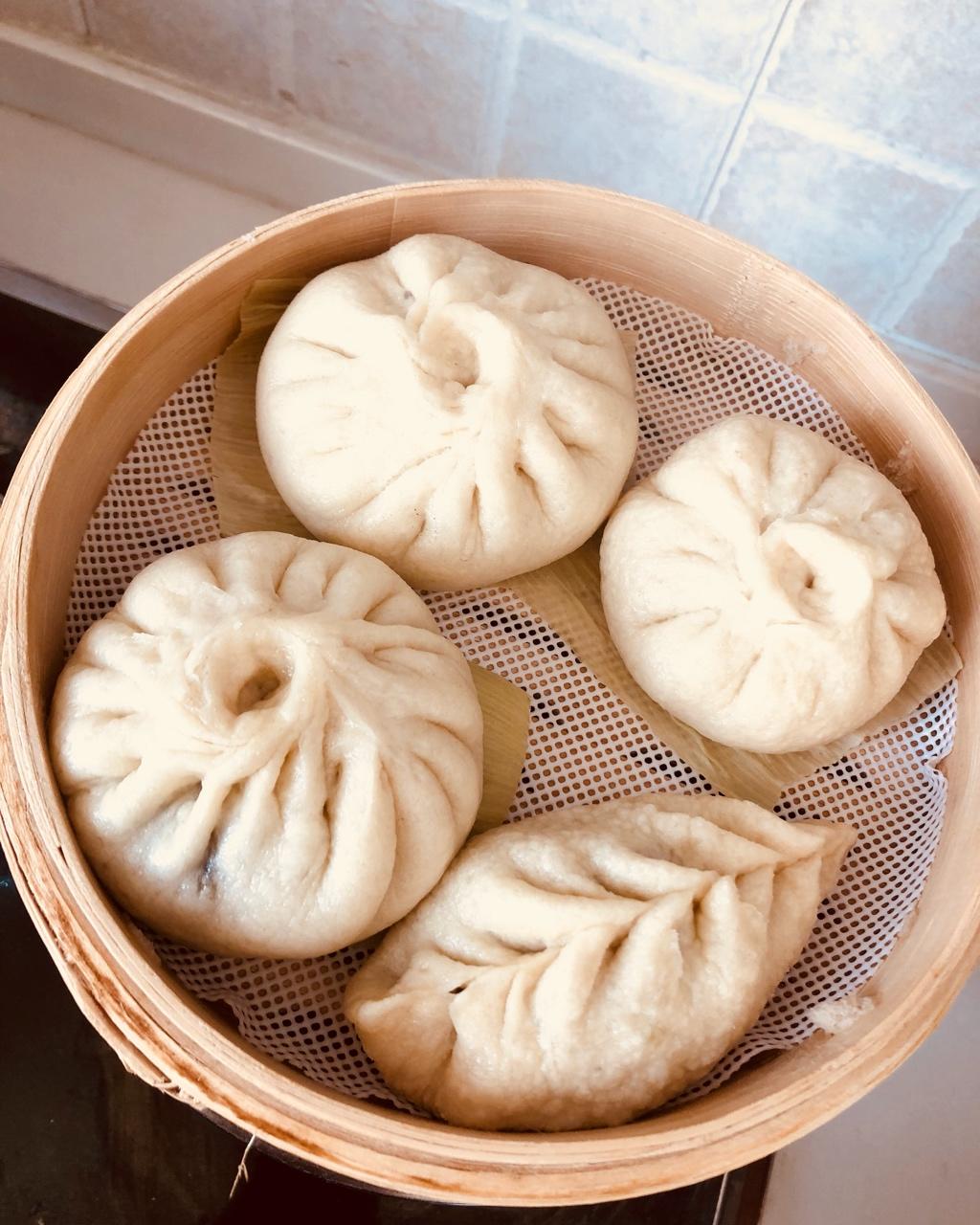 油菜香菇菜包