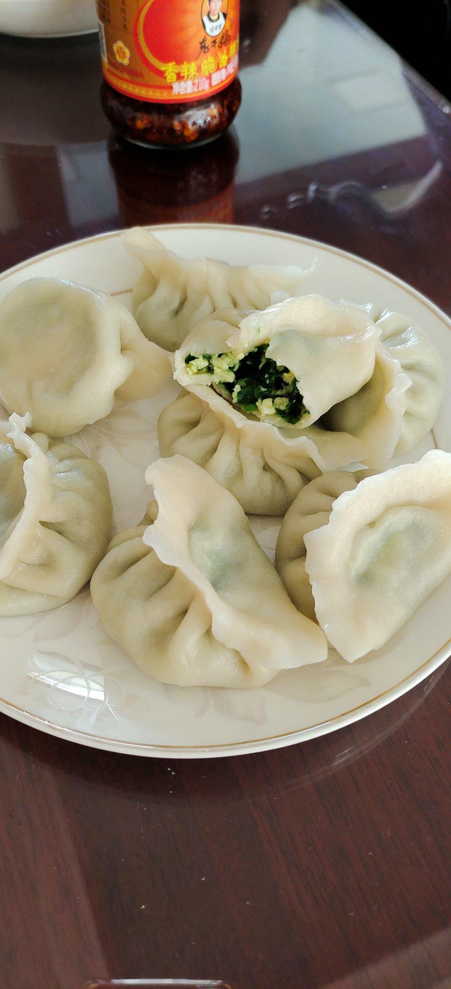 厨房里的笨鸟儿做的韭菜鸡蛋饺子(好做吃不够的饺子)