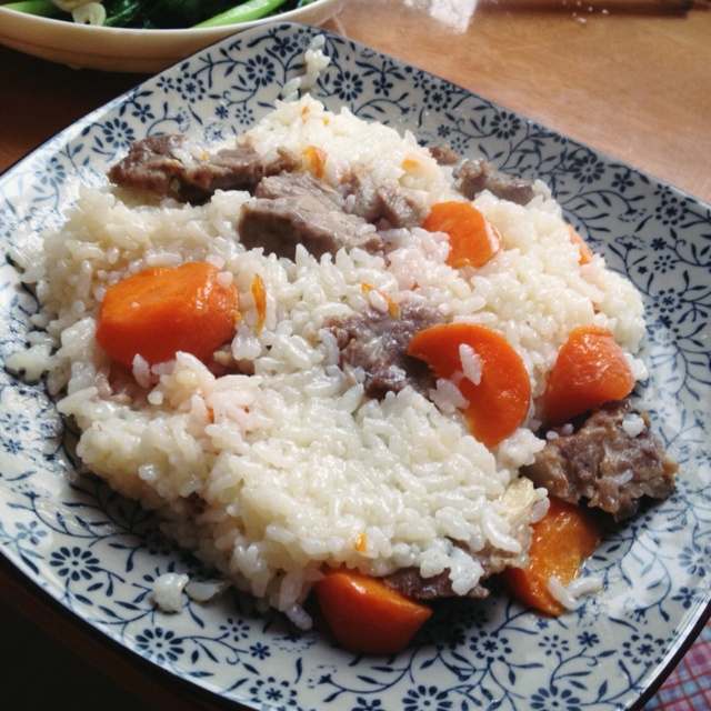 羊肉手抓饭