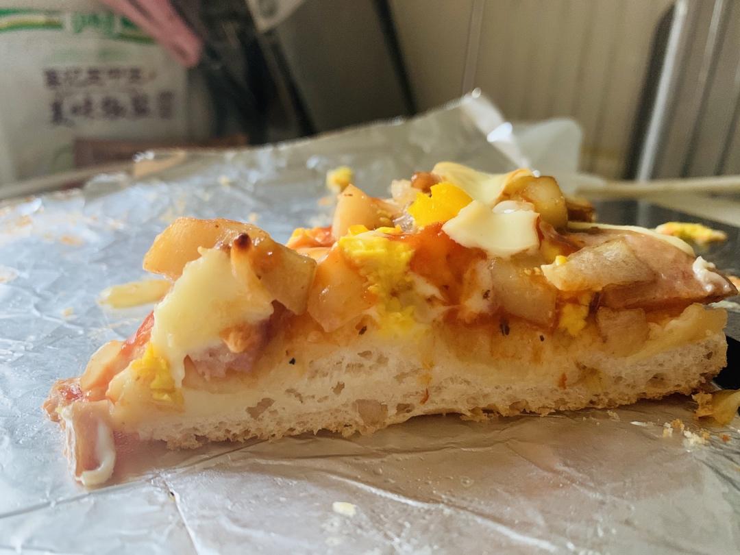 含宣软饼皮做法、自己在家也能做出馅料十足、超拉丝的美味诱人披萨