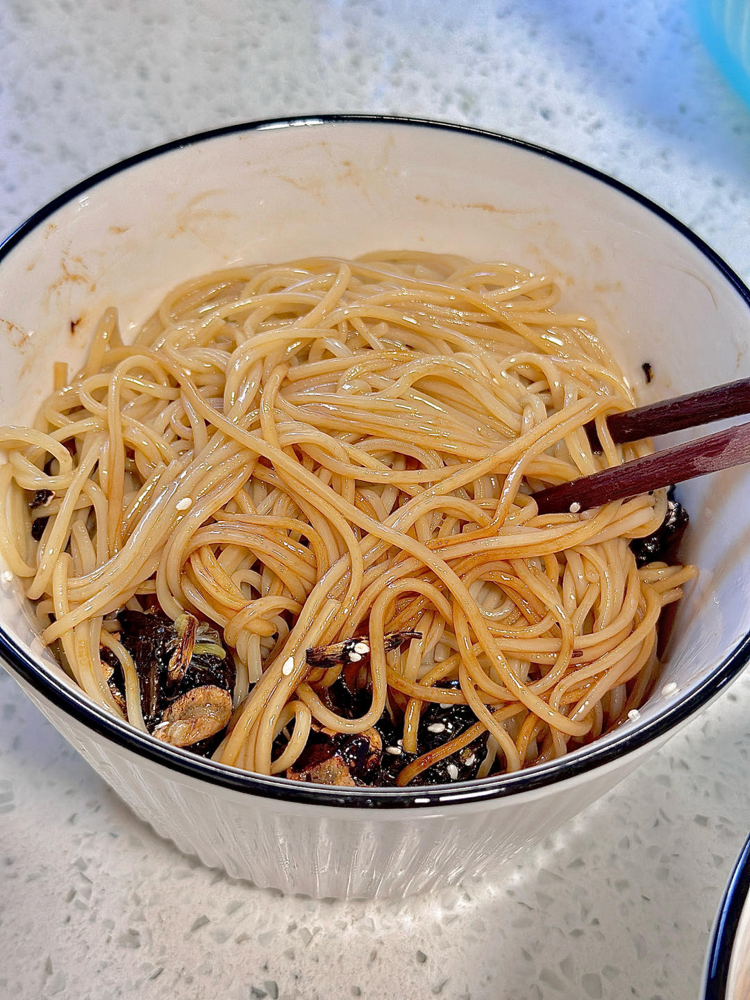 10分钟搞定的一碗葱油拌面