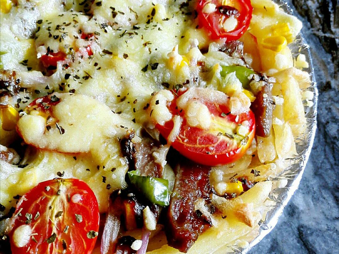 薯条底牛排披萨的做法