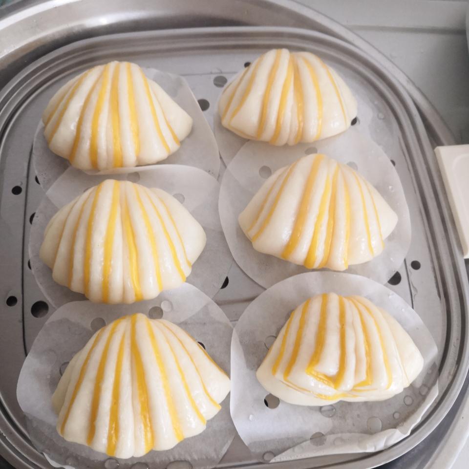 南瓜双色贝壳花卷