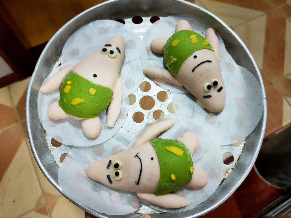 憨厚可爱的派大星红豆沙包子造型馒头