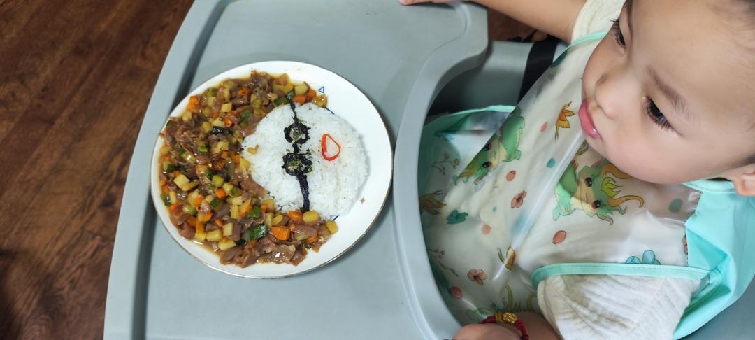 三丁烩肥牛饭，可爱儿童餐