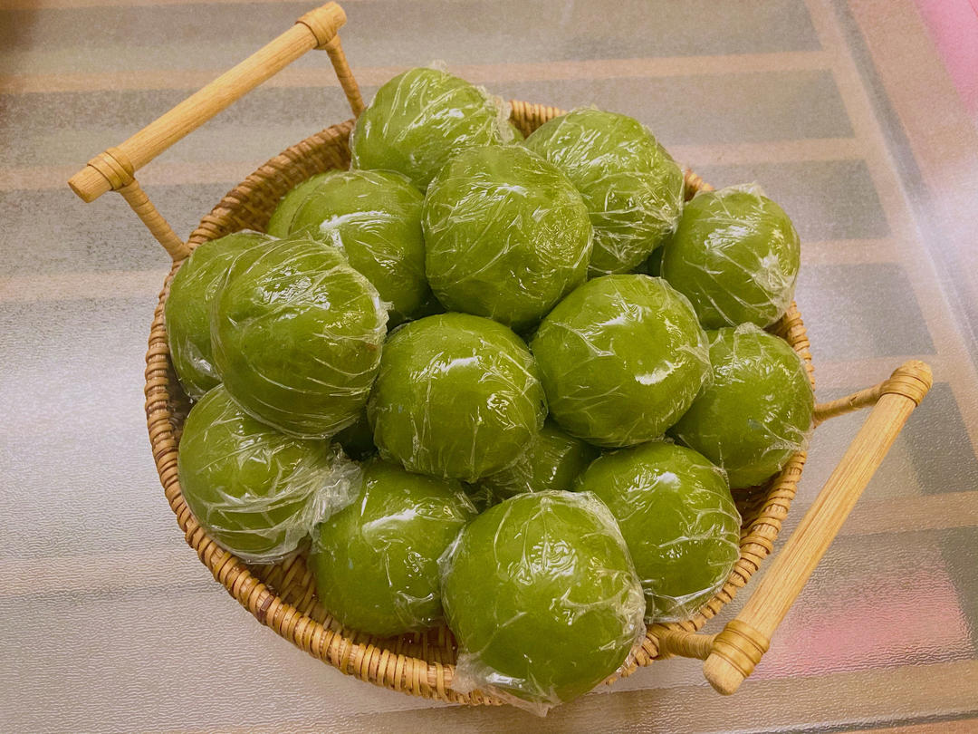 清明必吃的艾草青团