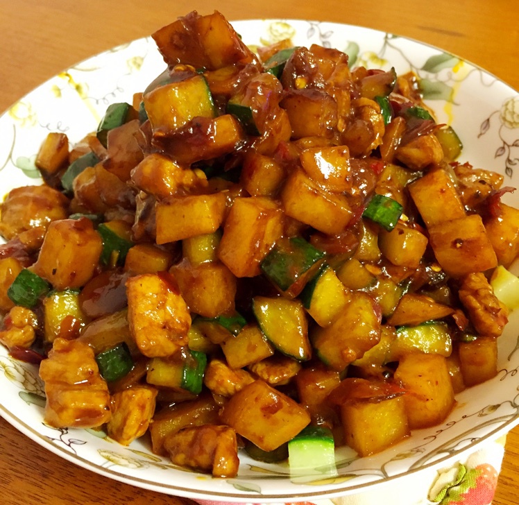 酱爆肉丁（简单快手下饭）