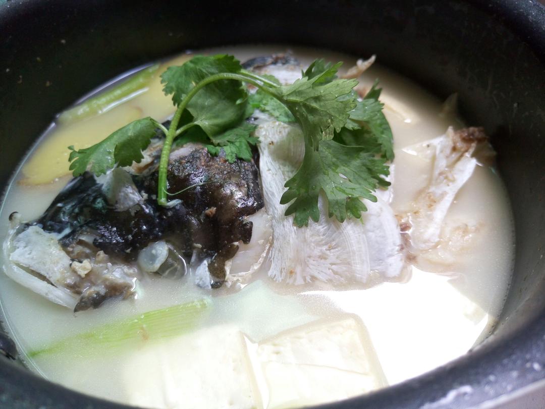 手机用户1395_w23c做的鱼头豆腐汤