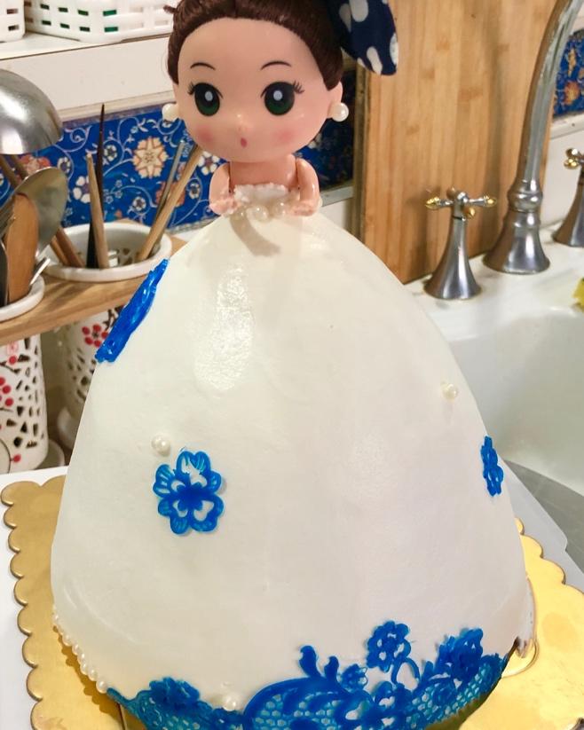 蕾丝芭比蛋糕