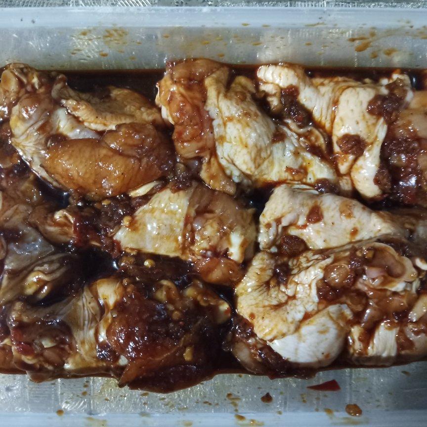 不需要厨艺的减脂餐——电饭煲焖鸡腿