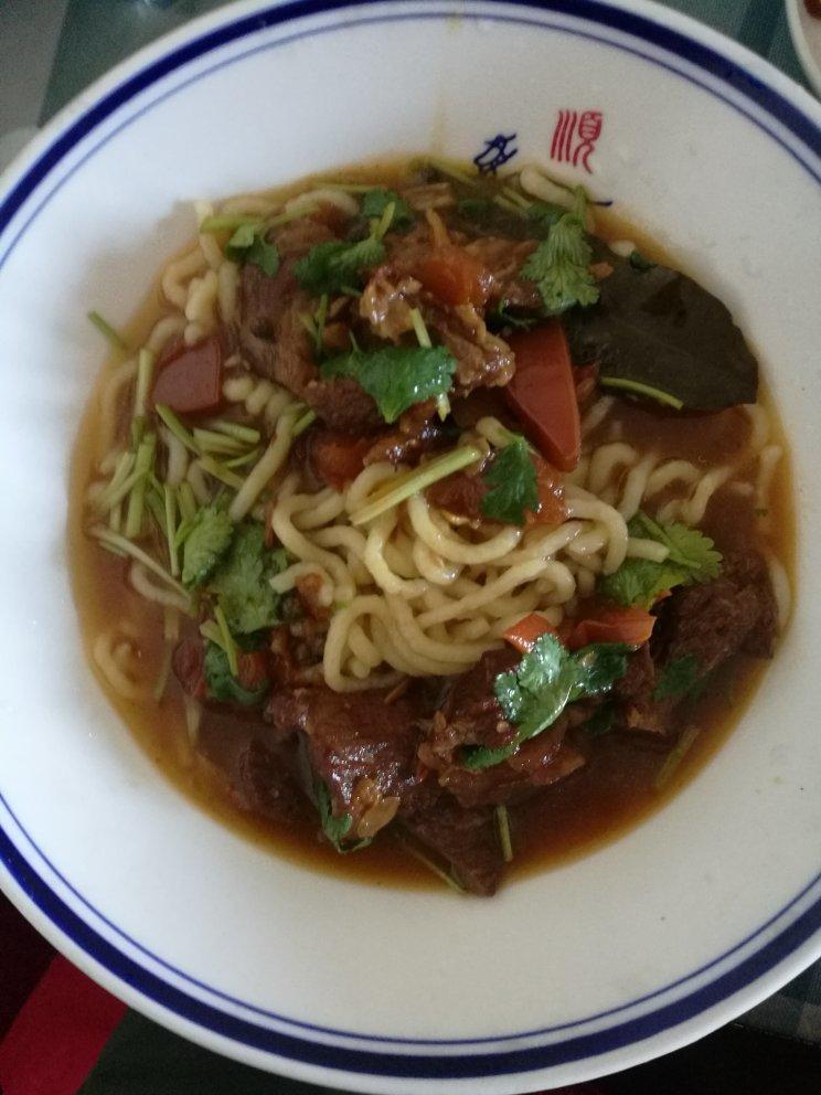 番茄土豆炖牛腩