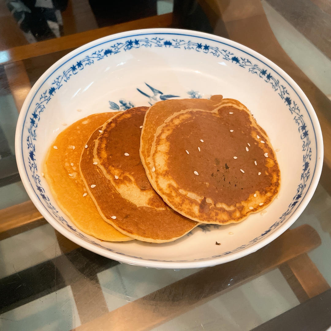 【减脂早餐】无油香蕉松饼（超简单）