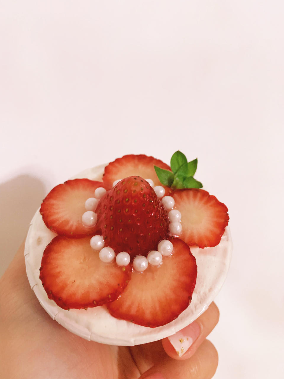 送你一朵小红花杯子蛋糕